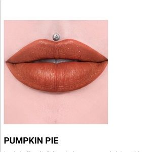 Jeffre Star pumpkin pie lipstick